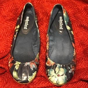 Unlisted Floral Flats